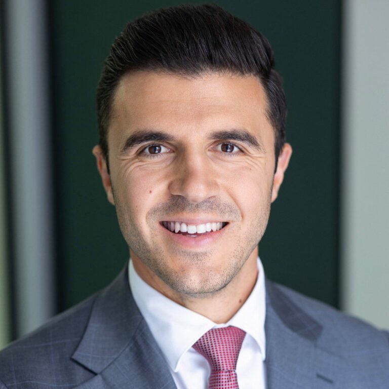 George Thomakos